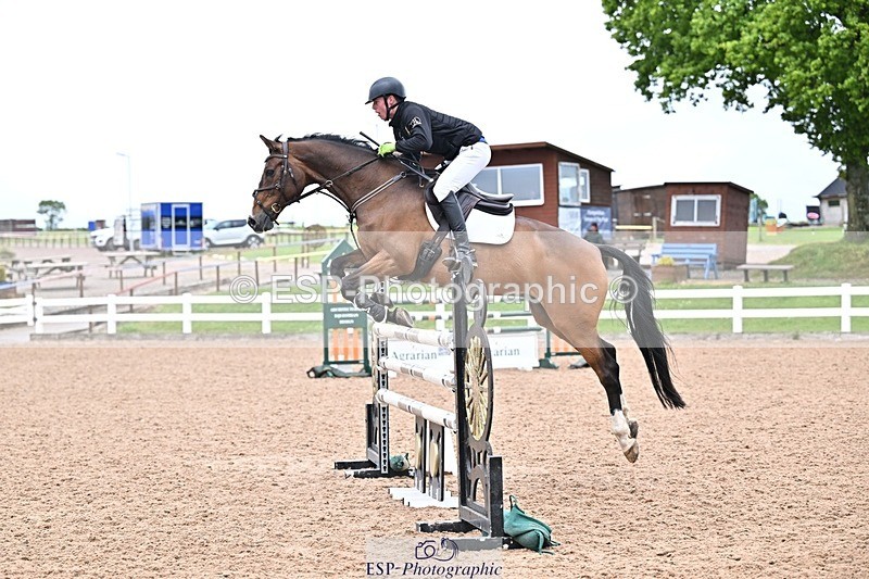 260520-135420-00713 - Cls 6 Foxhunter and 1.20m Open