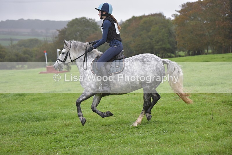 RAY_9197 - Class 1: 65cm: Ski Jump