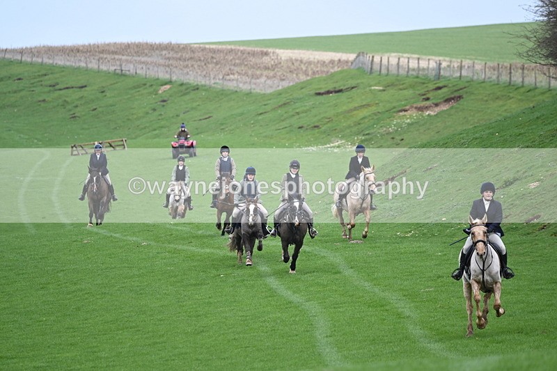 WJ6_9284 - Line Three