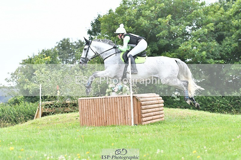 240803-120557-03461 - 017-Caitlyn_Faull-PENNINEVIEW_SUMMER