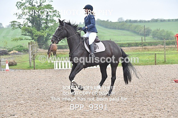 BPP_9391 - CLASS 32 MON Club/ Unaffiliated 70cms Open