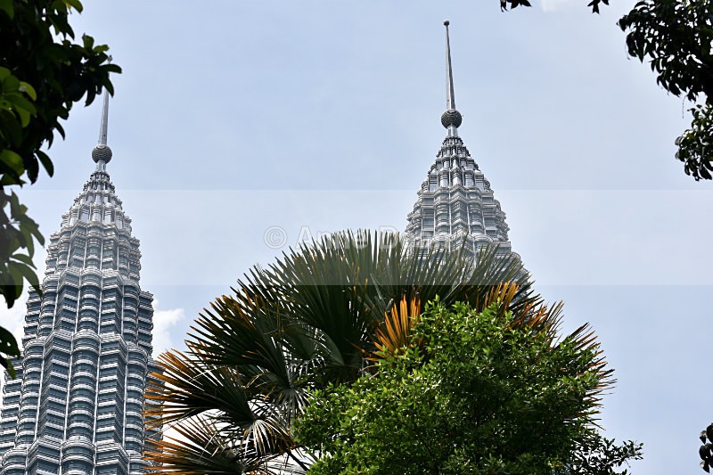 Still the tallest twin-towered structure in the world - Singapore and Kuala Lumpur (including some wildlife)