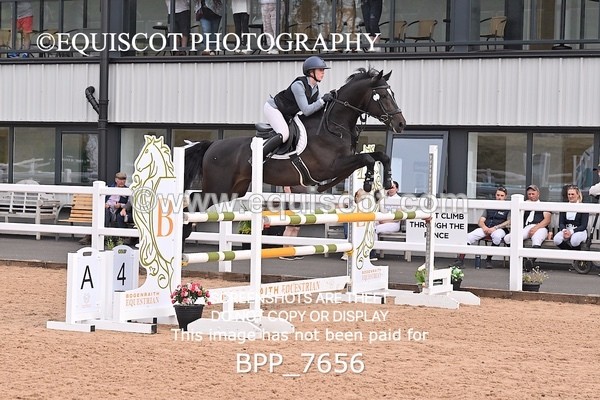BPP_7656 - CLASS 16 FRI GFS Saddles Senior Newcomers/1.10m Open