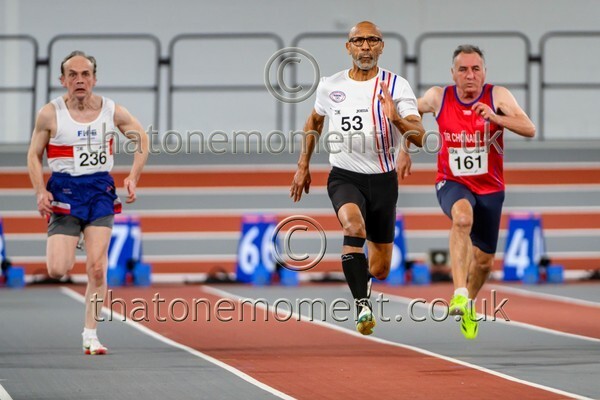 MastRelay26-929006 - Masters Set One