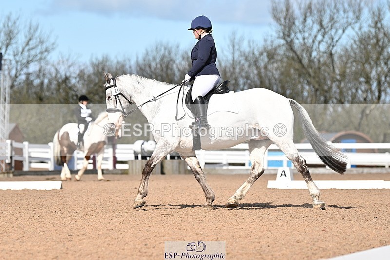 240324A-124357-02358 - Novice 28, 12.15 to 13.00