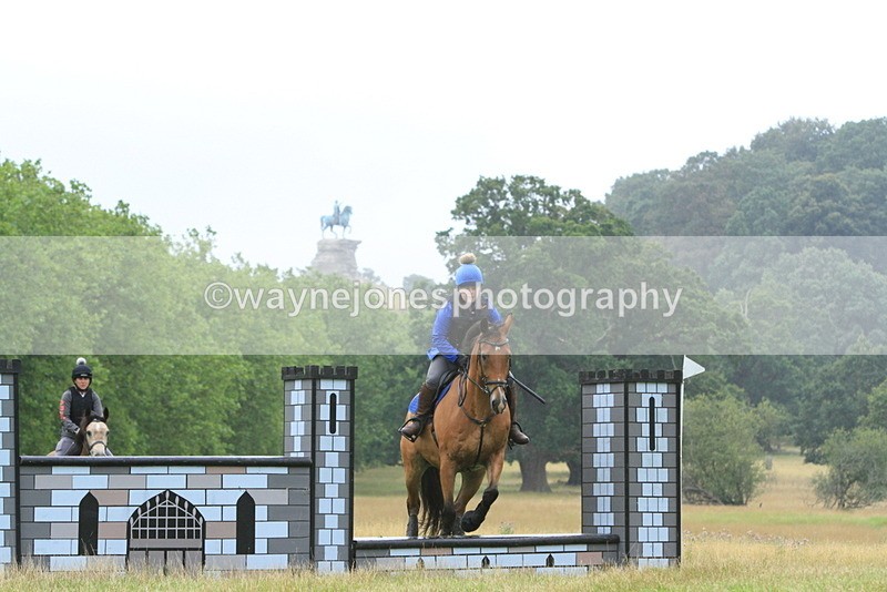 IMF_1583 - Time at Castle Jump 09:18 to 10:15