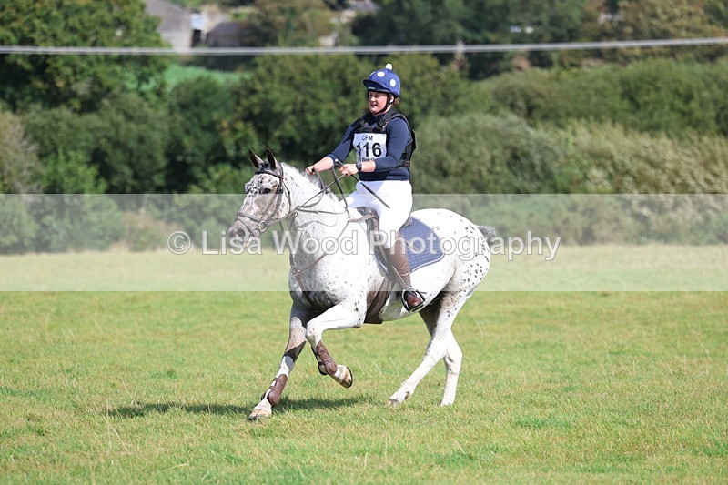 3E7A6634 - Class 1: Trebudannon Open: Pheasant Feeder