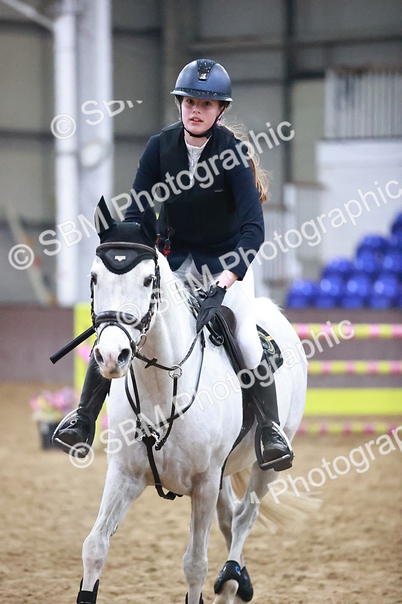 SBM_003113 - Class 13 - Blue Chip Pony Newcomers 1.00m