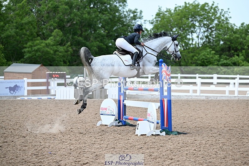 240605A-150613-00891 - Cls 4 Newcomers and 1.10m Open