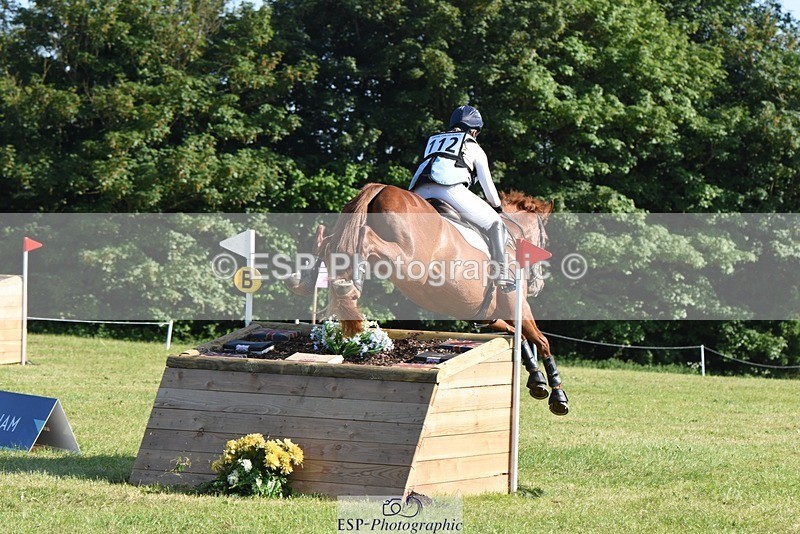 230527-173206-14170 - 112-BILLY_MAPLE-Kitty_King-XC