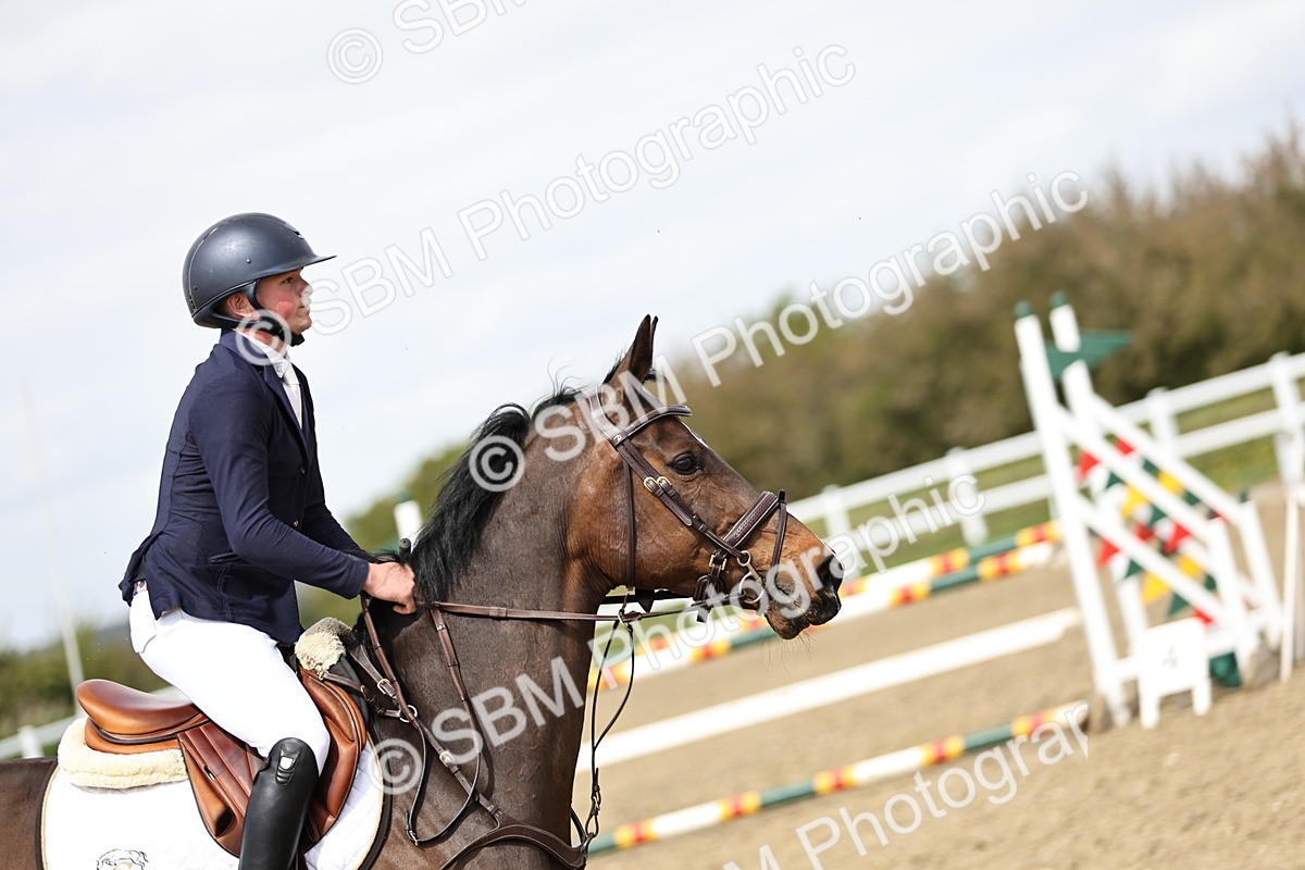 SBM_000864 - Class 3 - Senior Discovery - 1.00m