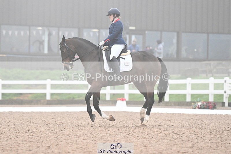 240217A-100310-00696 - 207-Charlotte.Dicker-Time.to.Fly.II