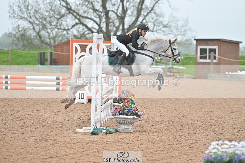 240505A-091959-03481 - Cls 1 Pony Intro 70cm