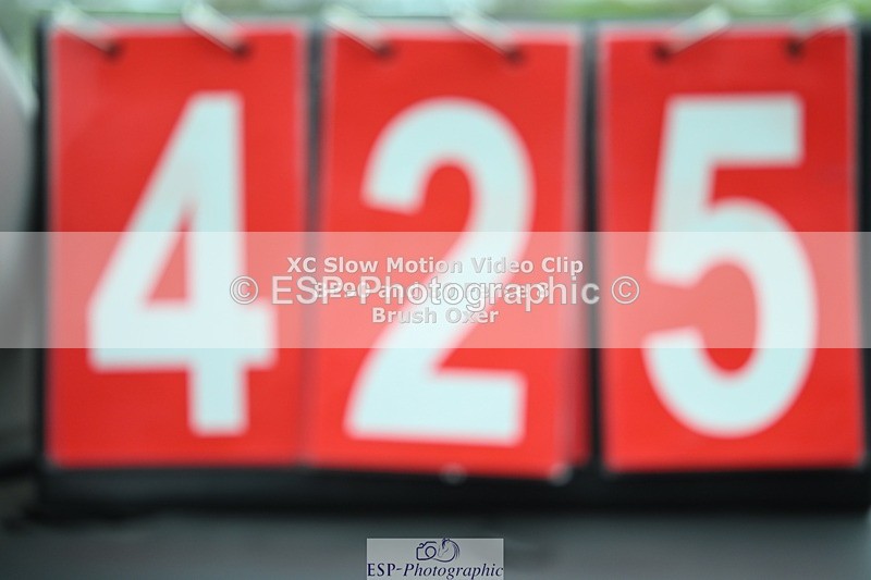 250419-105216-08087 - 425-Ollie.Martin-MIH.POP.SOCKS