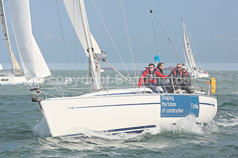 160702 CITY SQUARE GBR8509T - ROUND THE ISLAND Y92A4121_E - ROUND THE ISLAND 2016