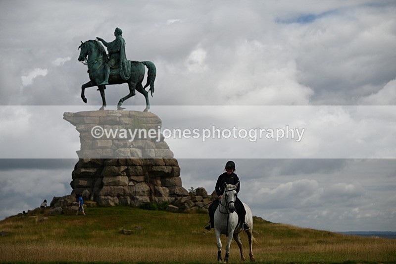 DSC_4160 - Time at Statue 09:50 to 11:09