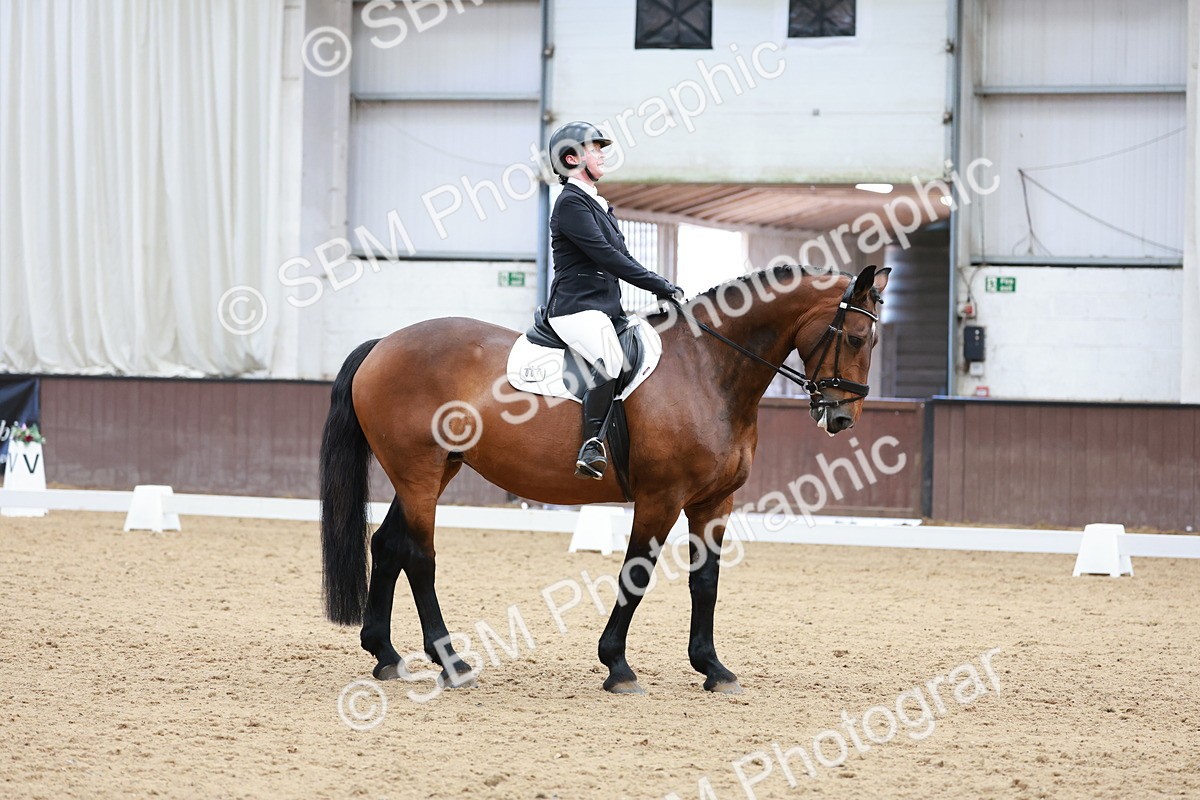 SBM_009941 - Class 6b - Novice 6 - 12.40-13.43