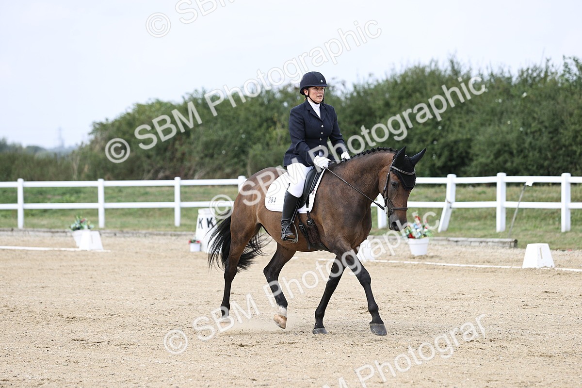 SBM_017471 - Class 14 - Novice 23 - 13.52-14.55