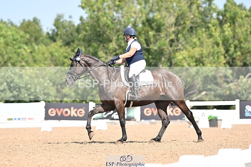 250816-115103-04087 - 109-Amber.Da.SilvaToners.Lady.Florentine