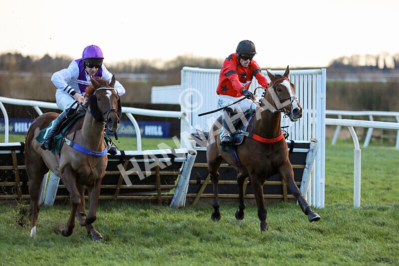 010125-Race 3-How About No-2401 - Race 3