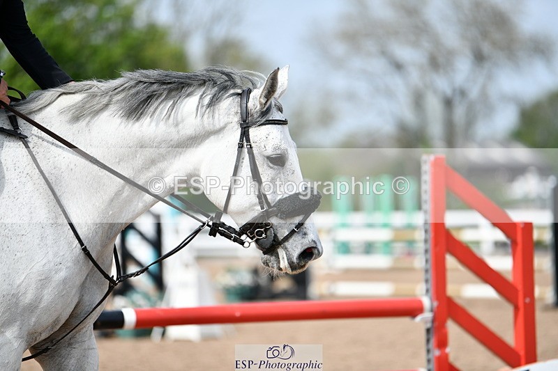 240511A-152611-14133 - Cls 25 British Novice and 90cm Open