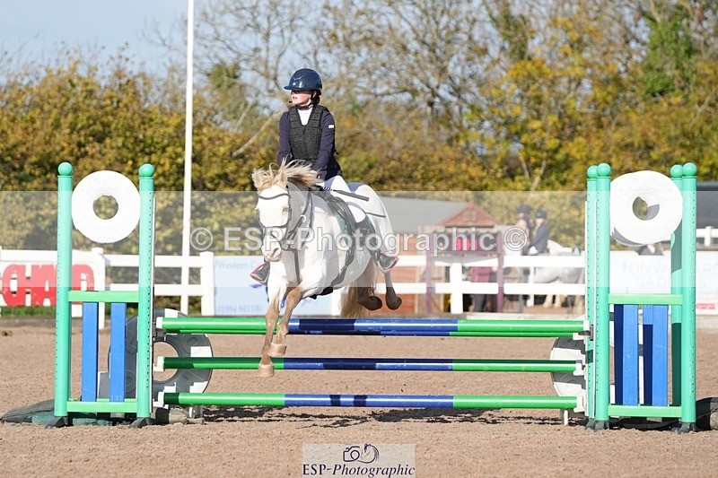 251025-110831-00133 - Chard 25th & 26th Oct BS Juniors/COH/Club/schools unaffiliated showjumping