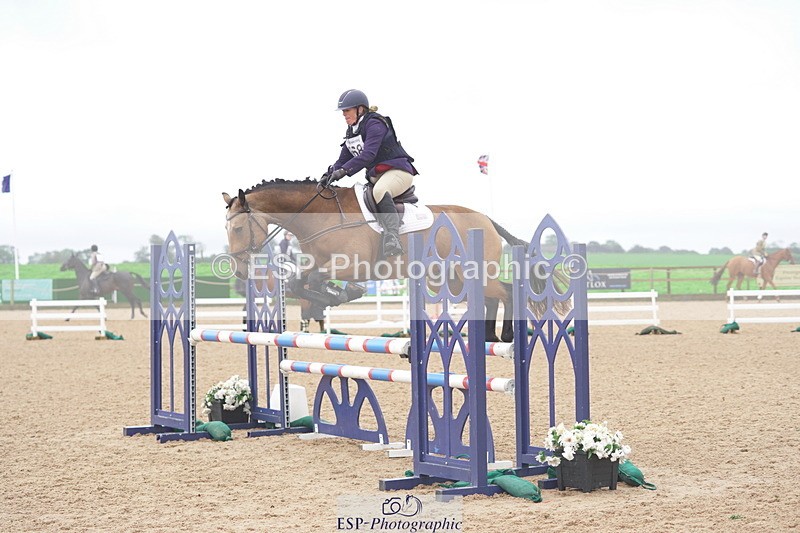 230924A-112618-04546 - 100 SJ 11.00 to 12.00