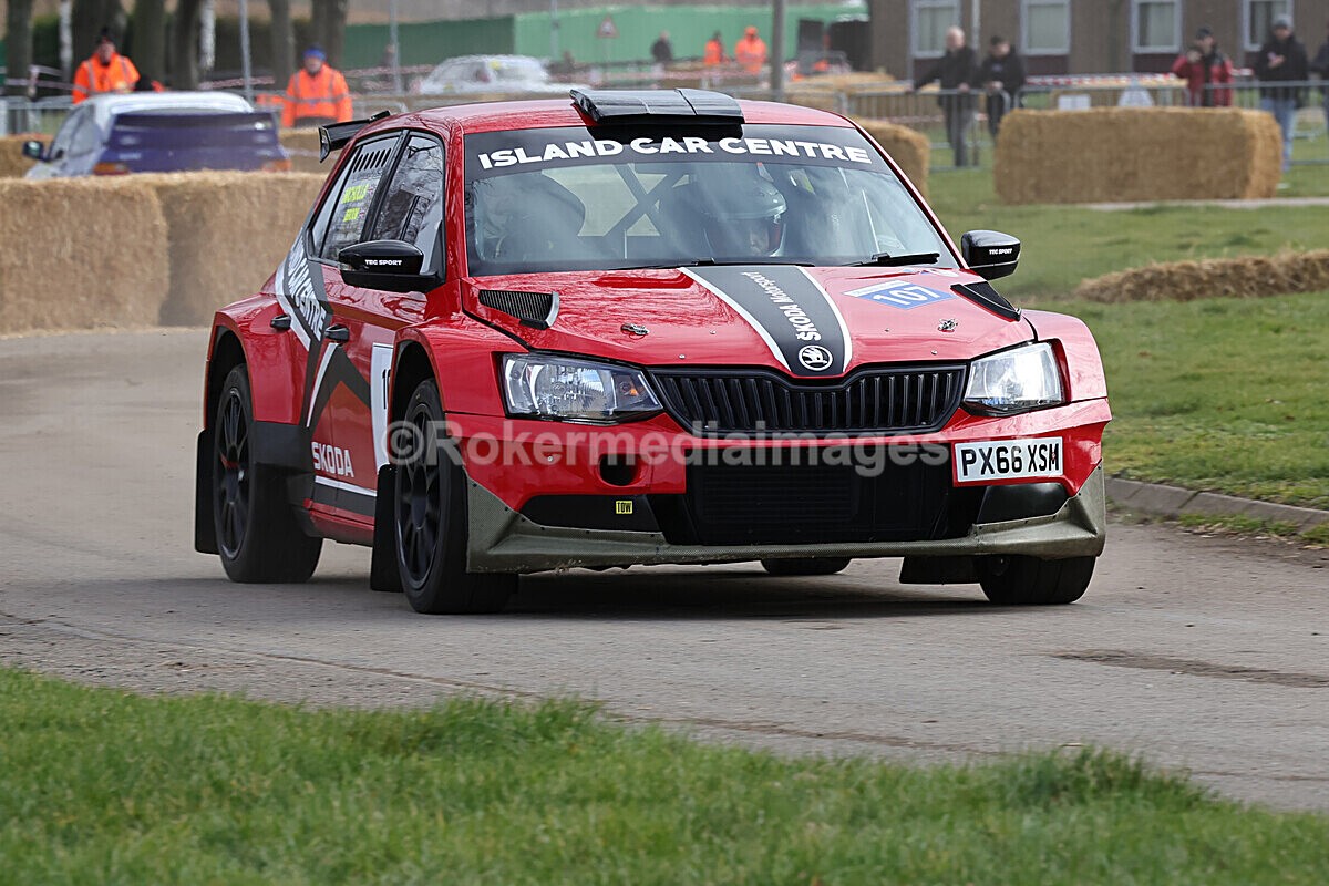 RETRO-48 - Race Retro