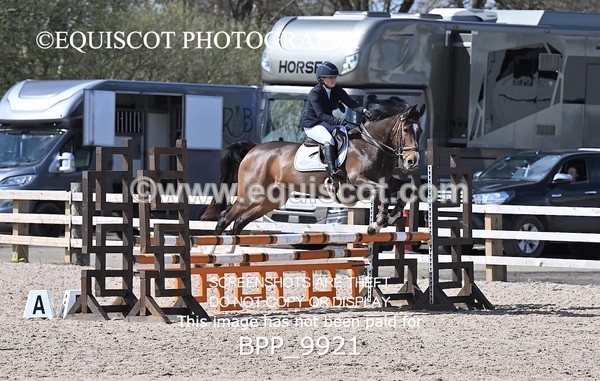 BPP_9921 - CLASS 19 SUN Senior British Novice/ 90cm Open