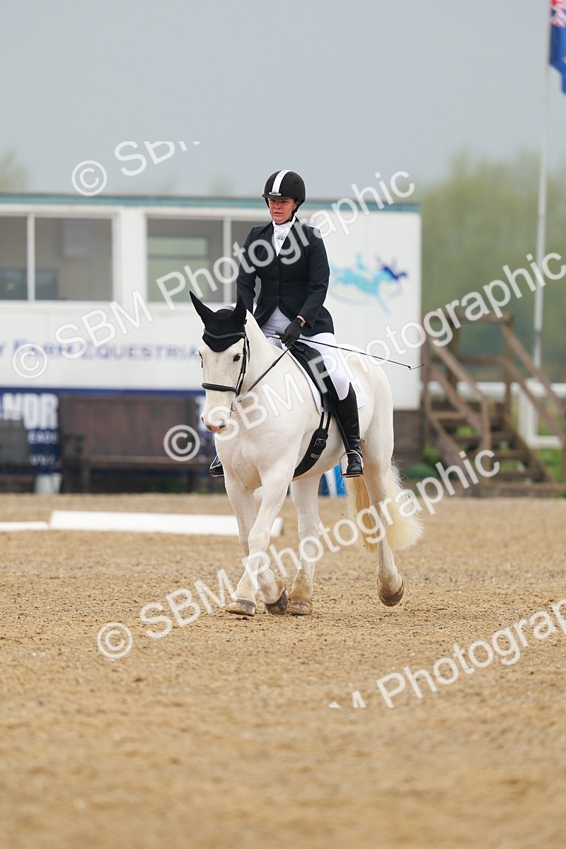 Canon EOS R3_000037 - Class 4 - P5