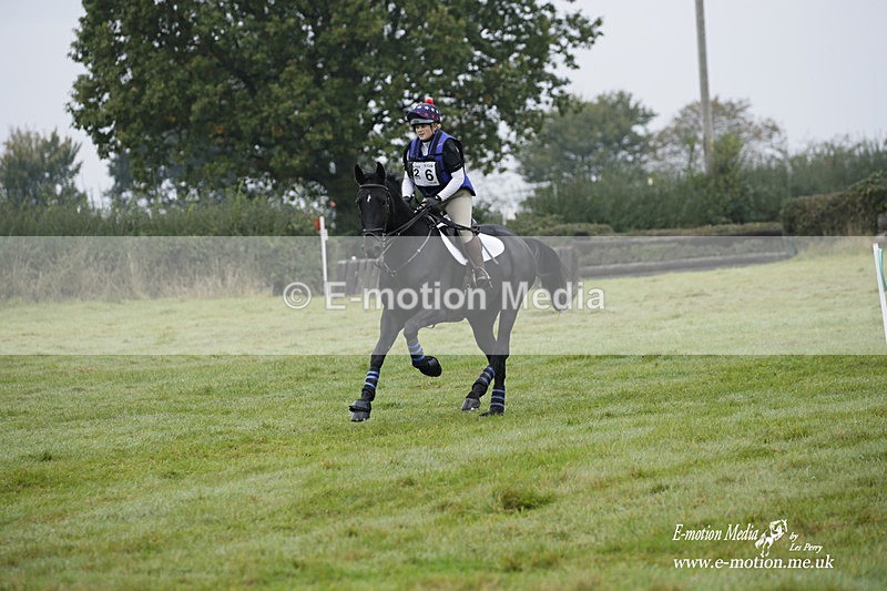 WWHT 171021 0192 - Novice Restricted (0.80m)  17/10/21