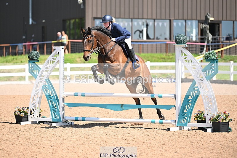 240728A-122435-08515 - Cls 32 85cm Amateur Qualifier