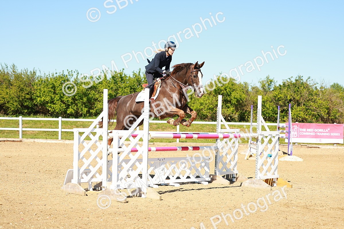 SBM_001822 - Class 5 - Senior Foxhunter - 1.20m
