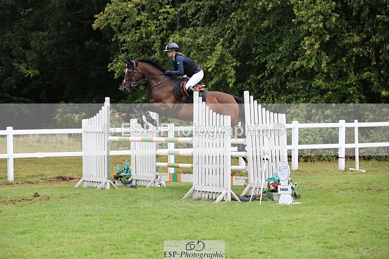 250830A-143659-07051 - Cls 16 Snr Newcomers and 1.10m Open