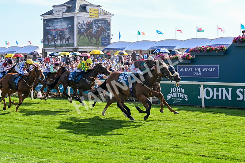 110726-Race 7-Magic Boy-8771 - Race 7 17.30pm John Smith's Sprint Handicap