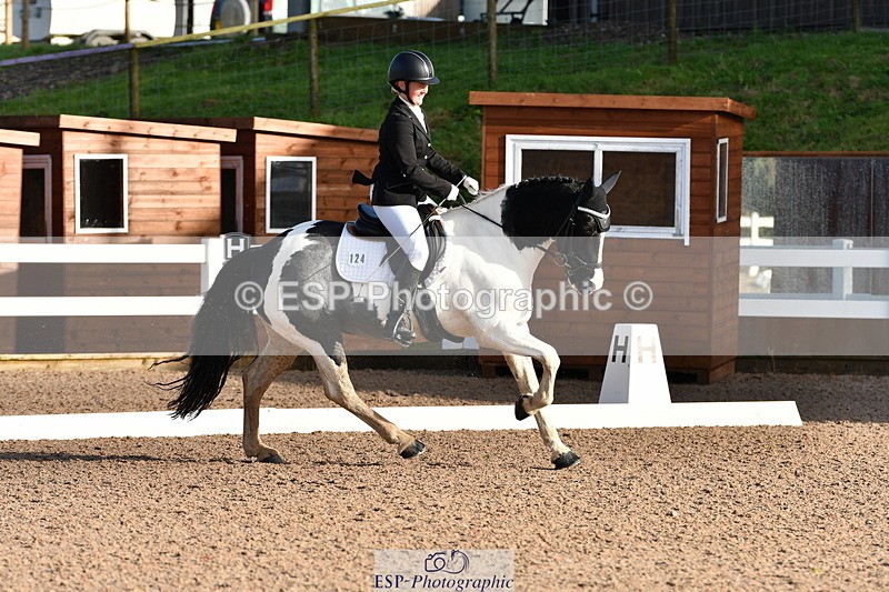 231104A-095854-00017 - Cls 6 Music Novice