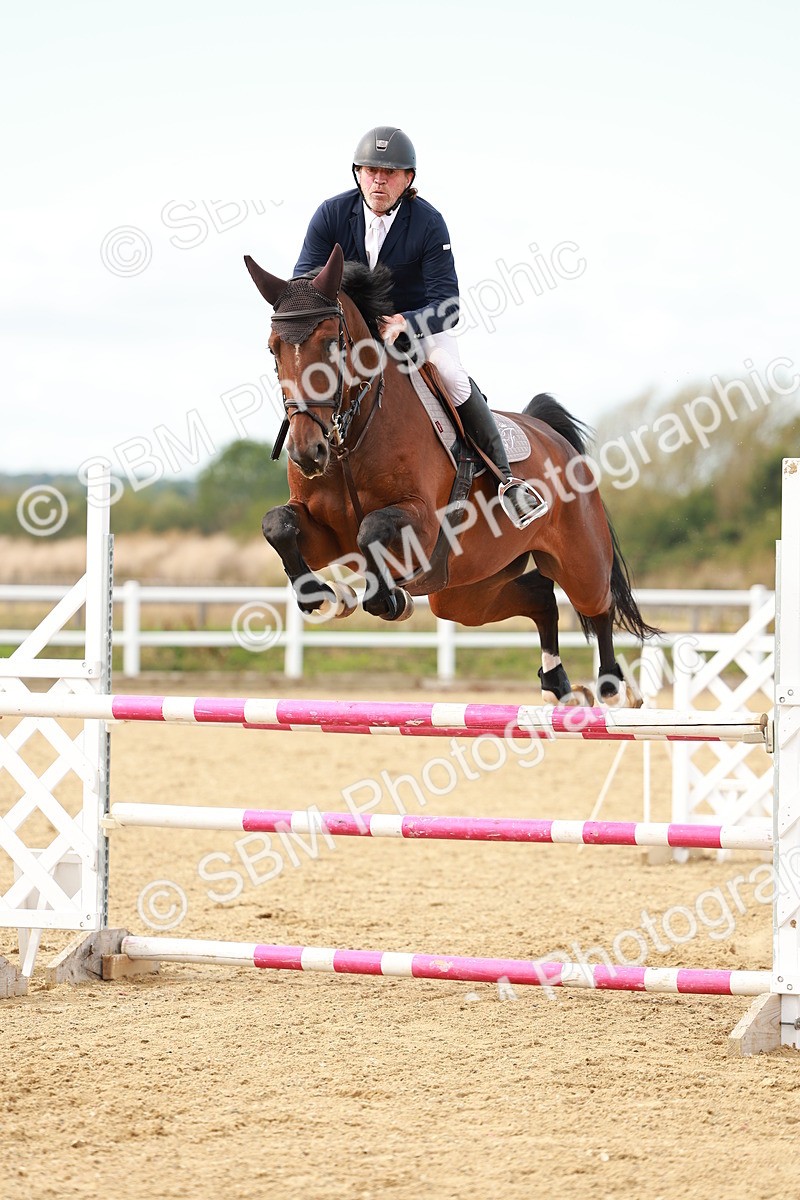 SBM_001774 - Class 4 - Senior Newcomers - 1.10m