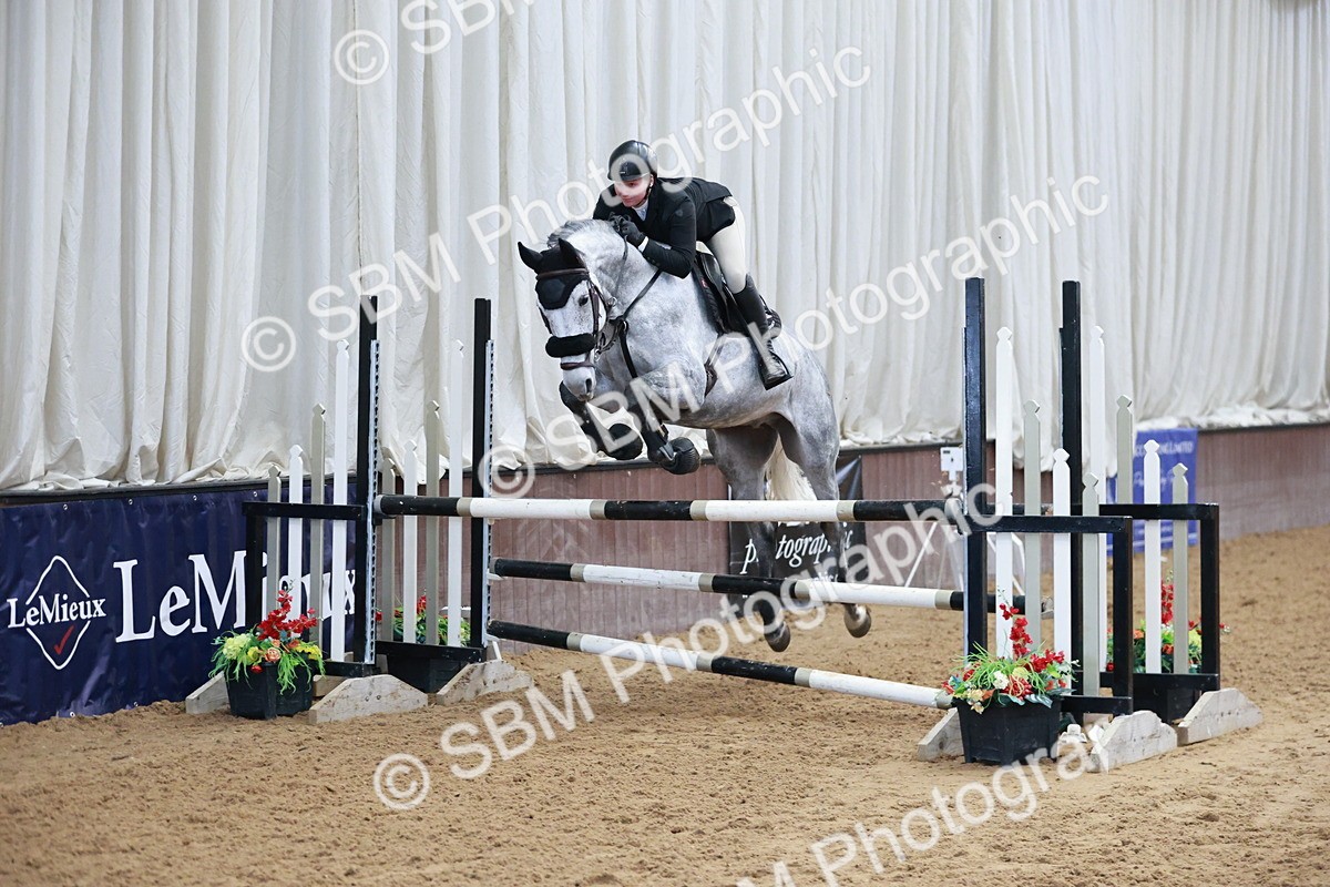 SBM_004200 - Class 11 - Senior Newcomers - 1.10m