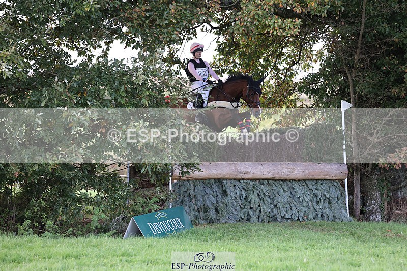 241025-153610-10610 - 227-Clementine.Crosthwaite.Eyre-LYJADOR
