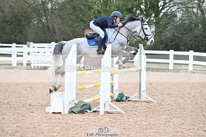 240128A-121506-00809 - Cls 4 Pony Newcomers and 1m Open