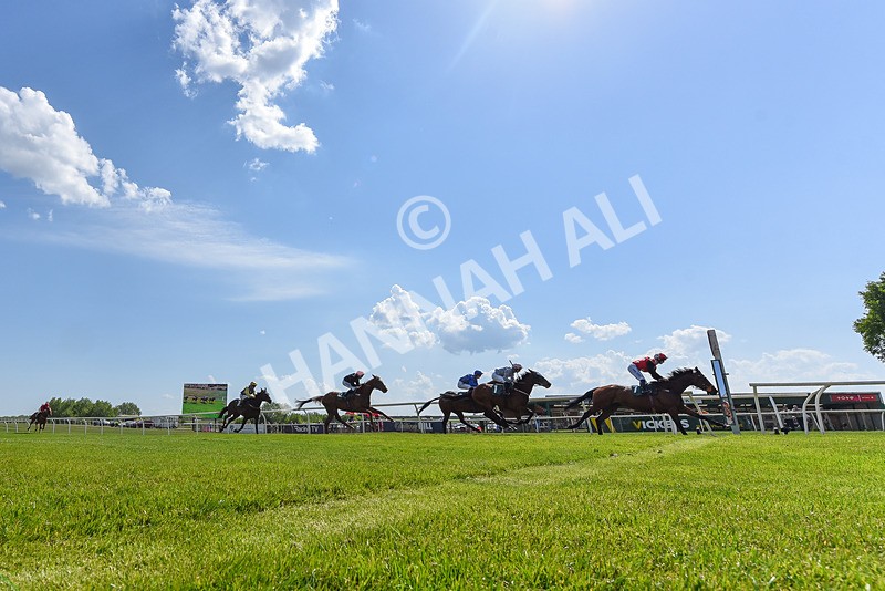 120525-Race 3-Zephlyn-1697 - Race 3