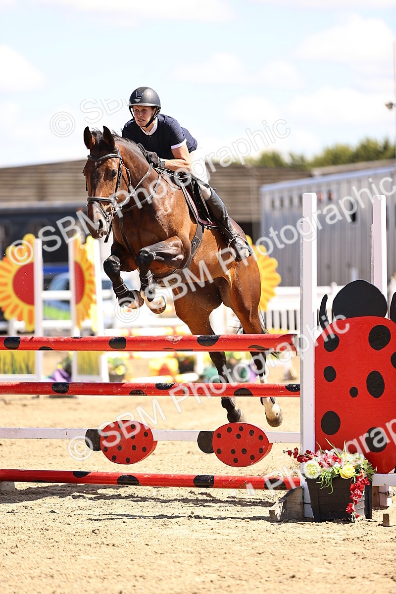 SBM_015022 - Class 15 - Senior Newcomers - 1.10m Open
