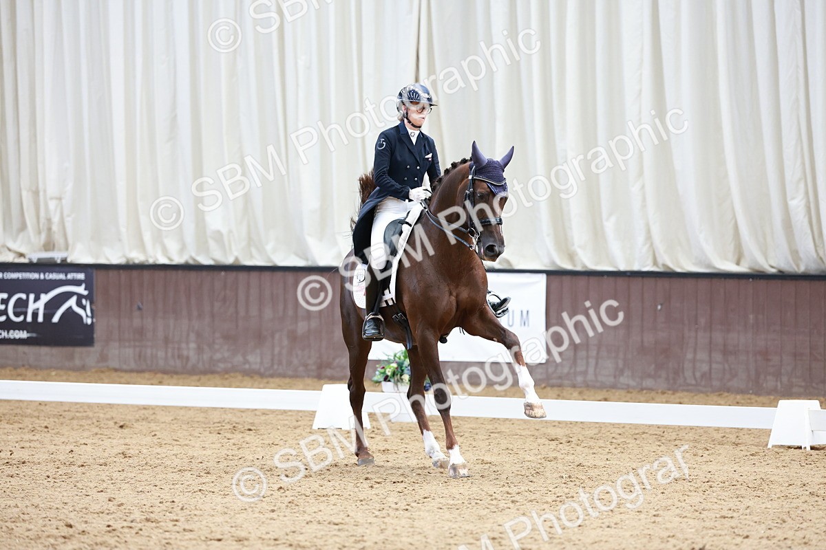 SBM_018106 - Class 15 - FEI Junior