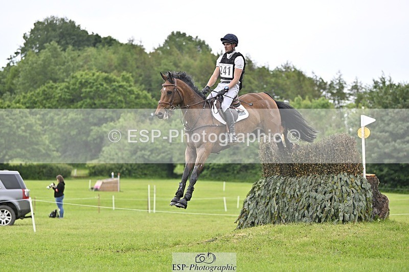 240525-162054-17037 - 241-CLASS_ROMANCE-Jack_Pinkney