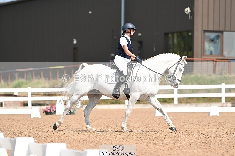 250816-124314-04547 - 061-Lyn.MillerRunnymead.Diamond