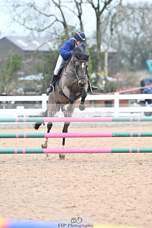 240128A-122617-00857 - Cls 4 Pony Newcomers and 1m Open