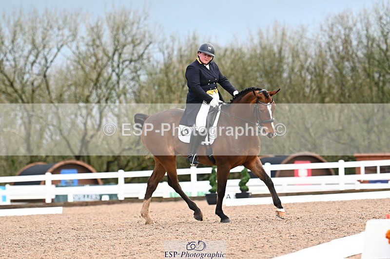 240218A-093939-05184 - 201-Emily.farleigh-Wake.up