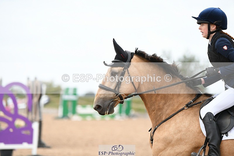 250807-103749-00227 - 80cm Round 1