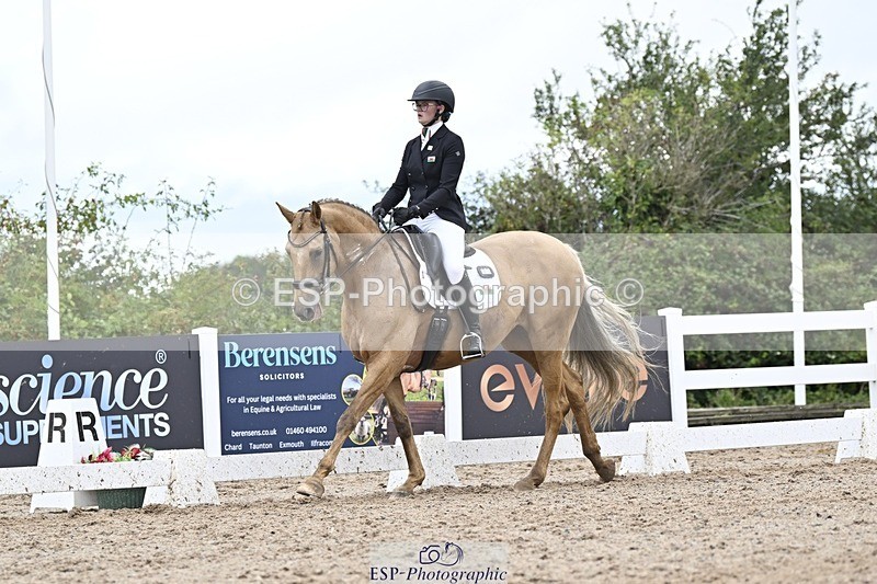 250907-170412-10890 - 054-Amy.Louise.LloydDiva.Royale