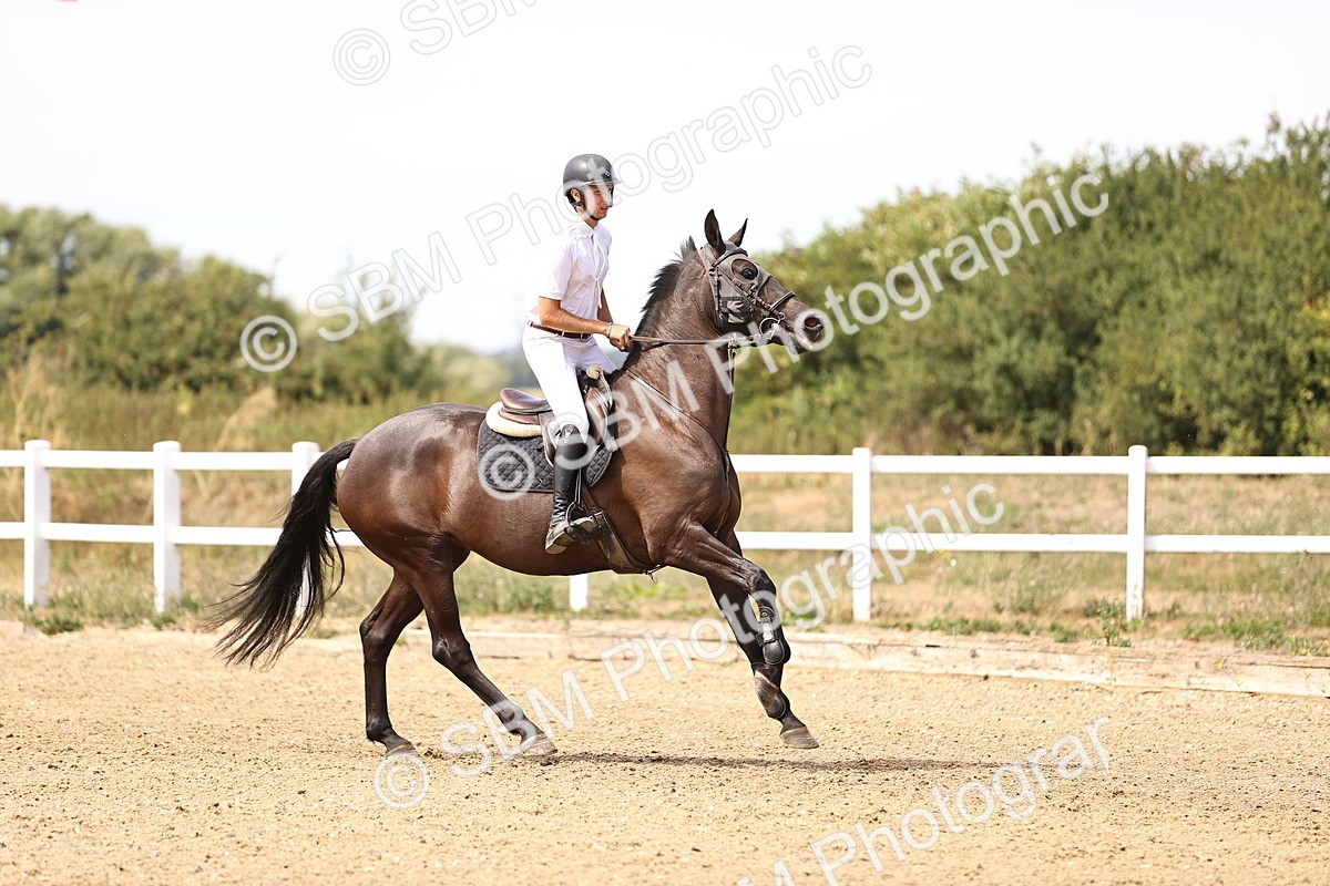 SBM_001102 - Class 4 - Senior Discovery - 1.00m Open